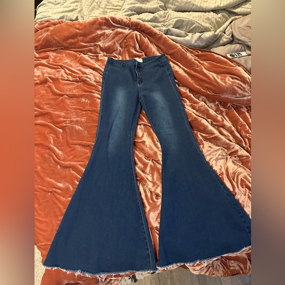 Blank Paige flare/bell bottom/wide leg Jeans